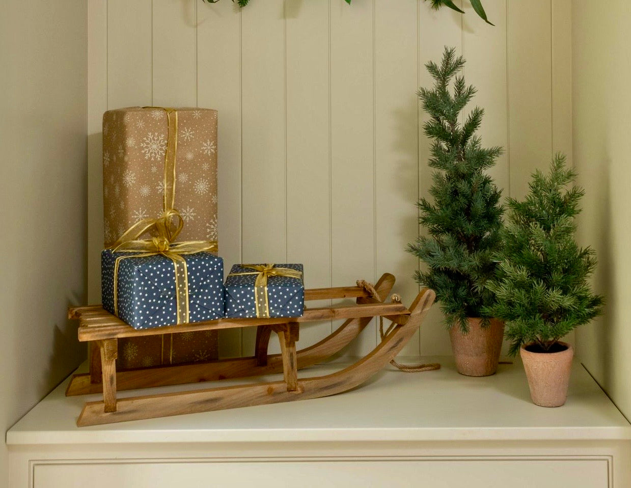 Rustic Wooden Christmas Sleigh
