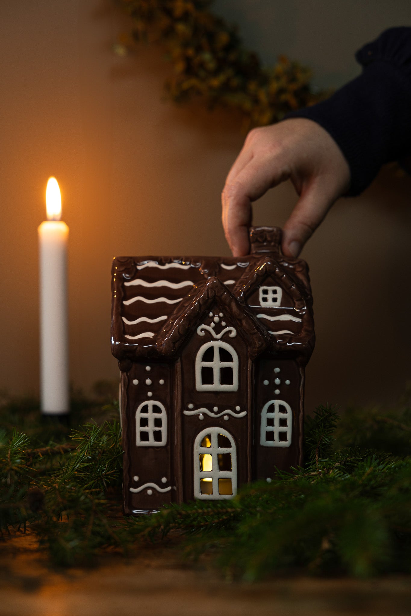 No. 4 Gingerbread Street - Ceramic House