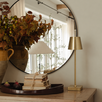 Slimline brass LED table lamp, rechargeable, 10x38cm