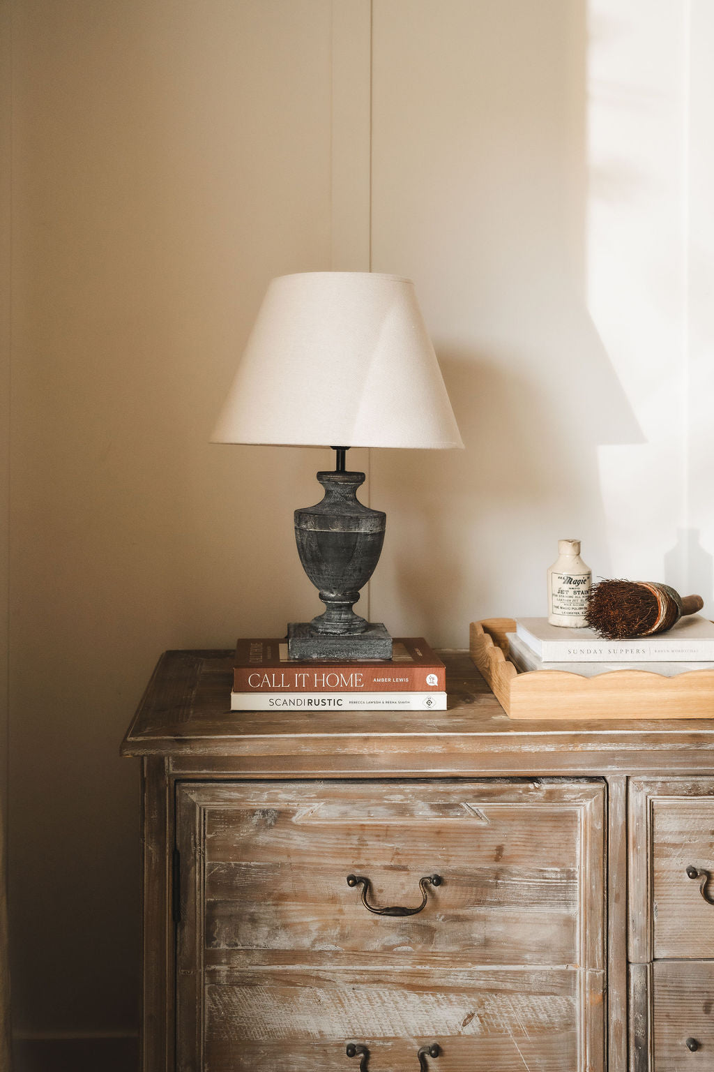 Incia Urn Wooden Table Lamp