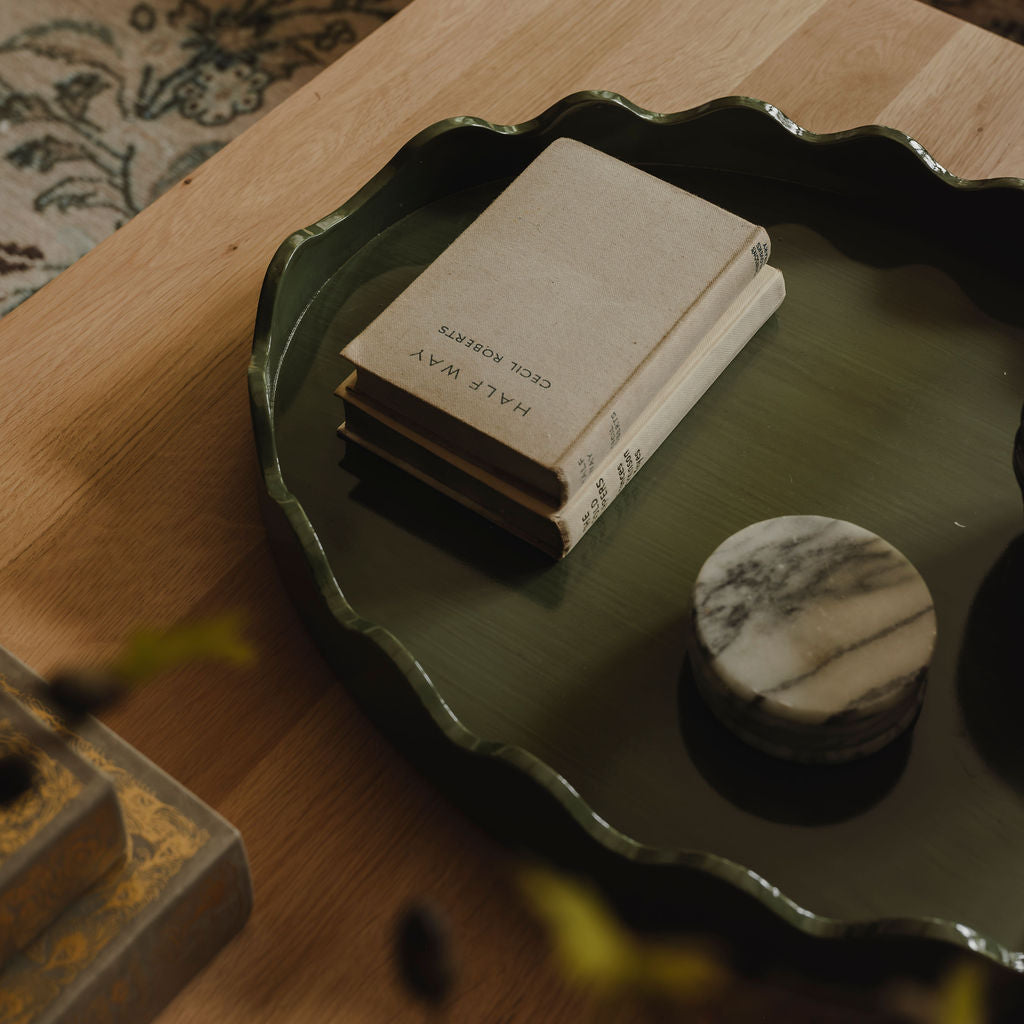 Green oval petal tray in hand-painted mango wood