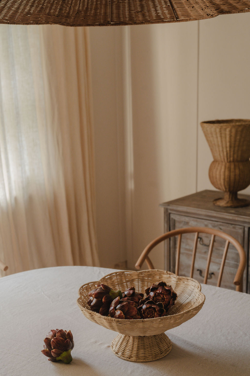 Wicker Scalloped Fruit Bowl