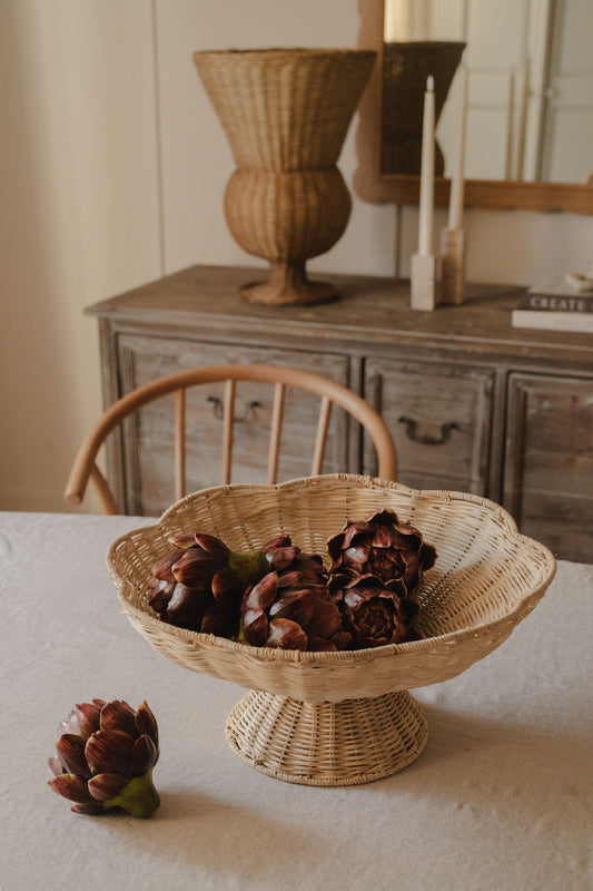 Wicker Scalloped Fruit Bowl